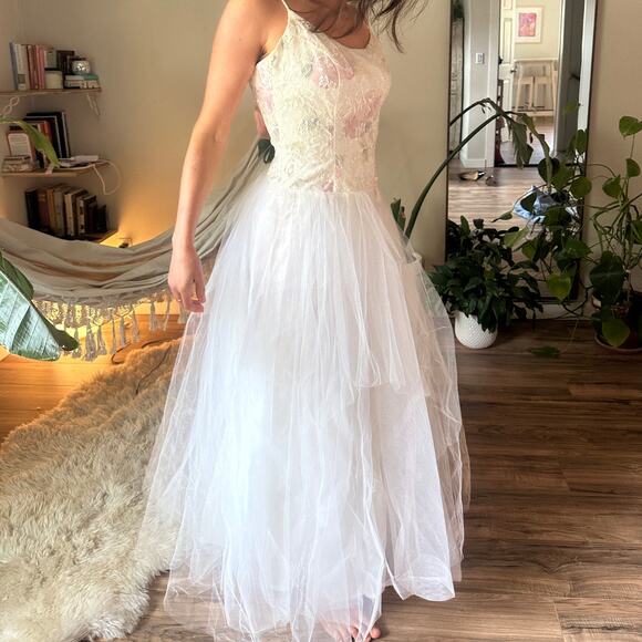 Loralie Women's 4 Gown White Tulle Floral Lace Tea Length Wedding Bridal Vintage - Picture 3 of 3